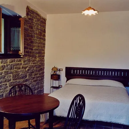 Κατάλυμα σε φάρμα La Ferraia